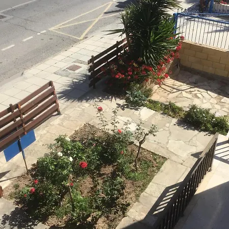 아파트 King Philips 파포스